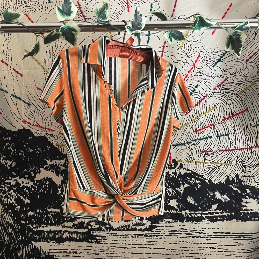 3/$20 ✨ LIBERTY LOVE Orange short sleeve blouse